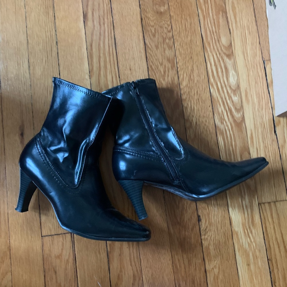 Vintage heeled boots